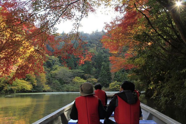 亀山湖の紅葉