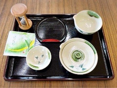 京都府南部日本茶インストラクター団体「喫茶去茶んす」の講師による『夏休み　玉露プレミアム体験教室』