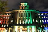 神奈川県庁本庁舎レインボーライトアップ