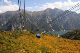 立山ロープウェイの紅葉