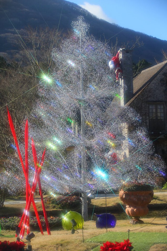 クリスタル・イルミネーション ─陽光と風に輝くクリスマス─ 箱根ガラスの森美術館