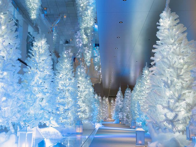 UMEDA SKY BUILDING Christmas 2023(梅田スカイビルディング クリスマス2023)～ 音と光のRainbow Fantasia ～ 新梅田シティ・ワンダースクエア(梅田スカイビル1F広場)